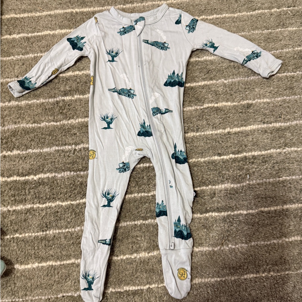 Kyte BABY Gray Footie with Green and Yellow Accents